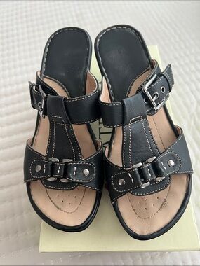 Spring Step Black and Tan Leather Slide Sandals